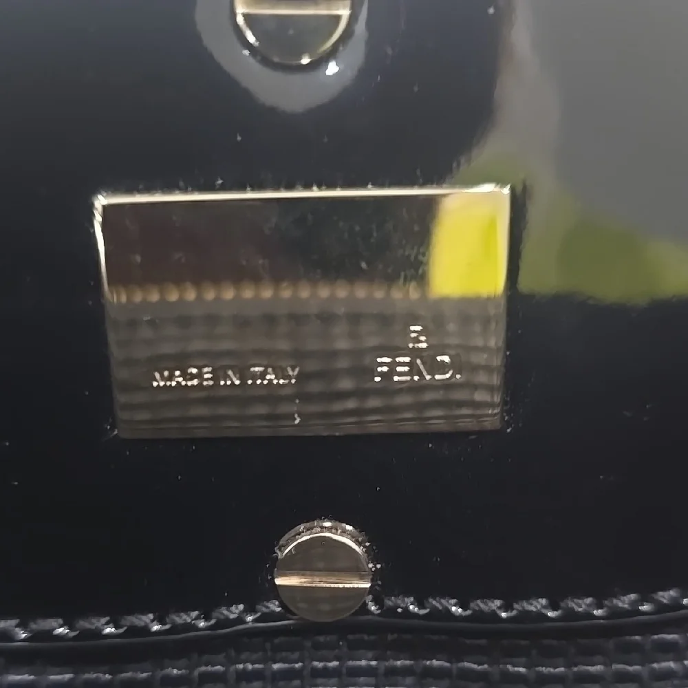 Elegant Black Handbag - Picture 6 of 13